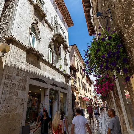 Lea Old Town