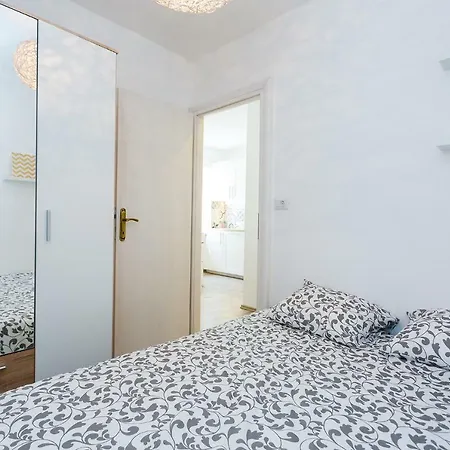 Apartment Lea Old Town *